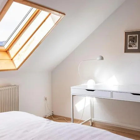 Spacious And Historic With Castle View Villa *