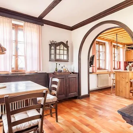 Spacious And Historic With Castle View Villa