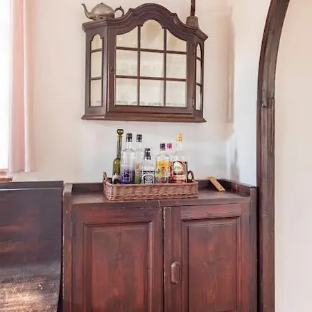 Spacious And Historic With Castle View Villa