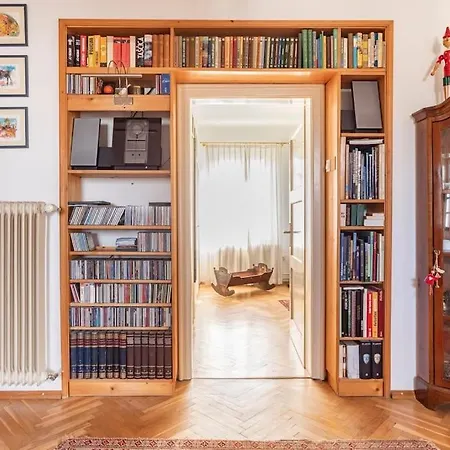 Villa Spacious And Historic With Castle View Bled