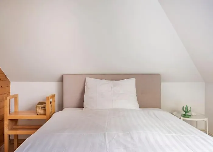 Spacious And Historic With Castle View * Μπλεντ