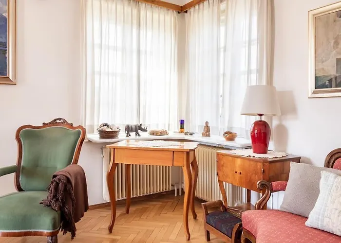 Spacious And Historic With Castle View فيلة بليد