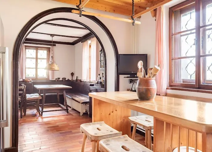 فيلة Spacious And Historic With Castle View بليد