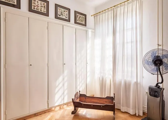 Spacious And Historic With Castle View 别墅 *