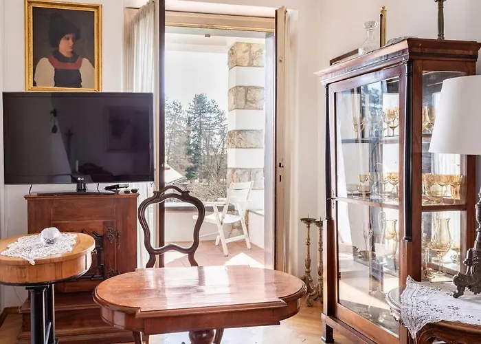 فيلة Spacious And Historic With Castle View بليد