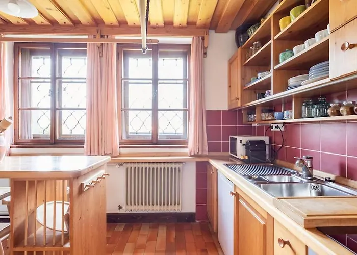 Spacious And Historic With Castle View * بليد